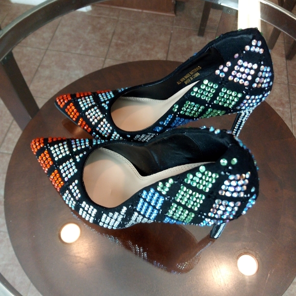 SHAYLA-58, BLACK PUMP, WITH BEJEWELED FAUX CRYSTAL - Picture 7 of 8